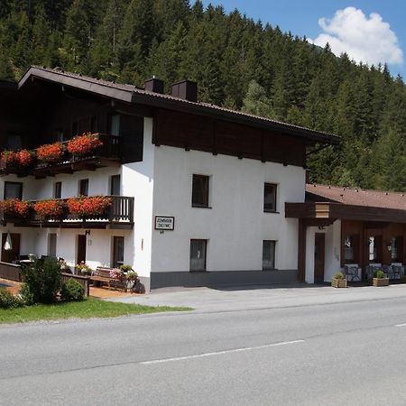 Gasthof Zur Einkehr Sankt Leonhard im Pitztal Esterno foto