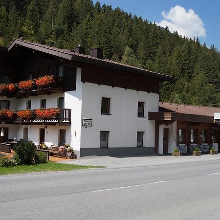 Gasthof Zur Einkehr Sankt Leonhard im Pitztal Esterno foto