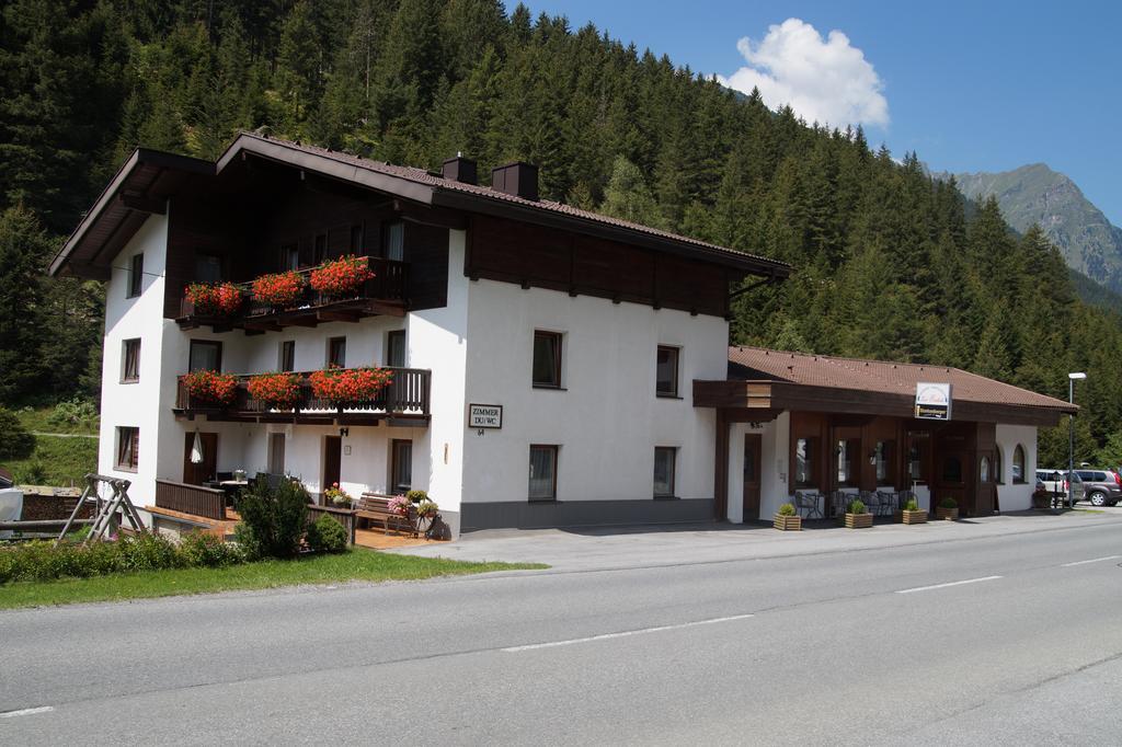 Gasthof Zur Einkehr Sankt Leonhard im Pitztal Esterno foto
