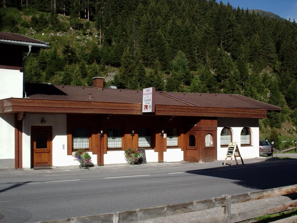Gasthof Zur Einkehr Sankt Leonhard im Pitztal Esterno foto