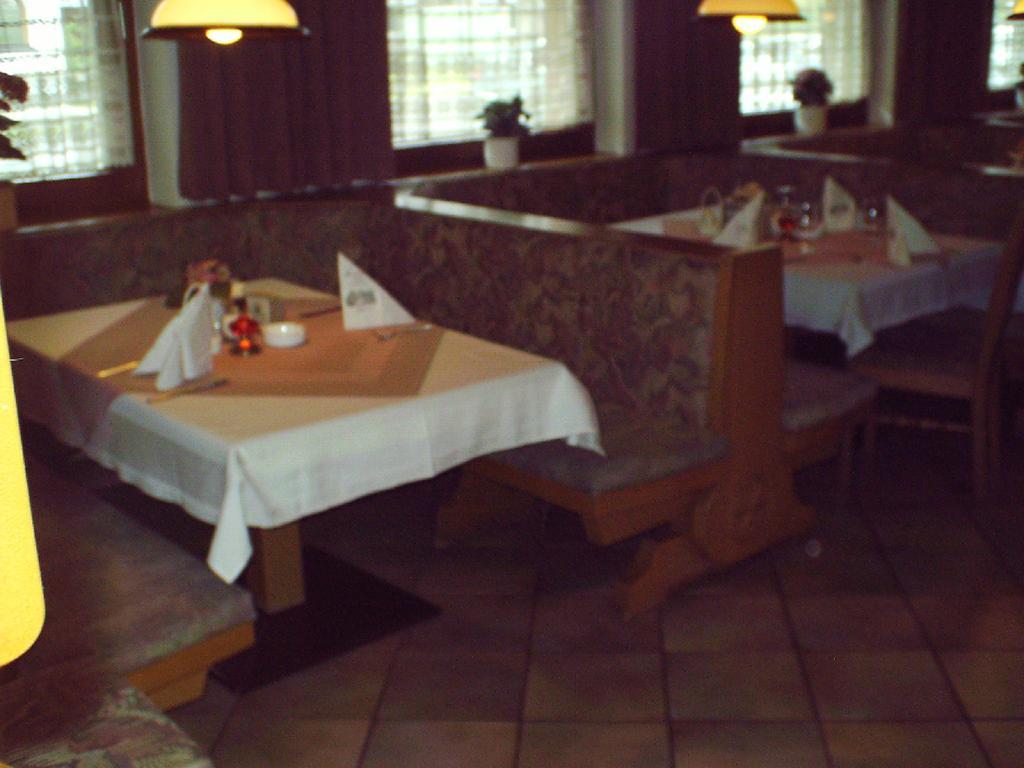 Gasthof Zur Einkehr Sankt Leonhard im Pitztal Esterno foto